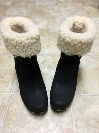 UGG Australia BOOTS Women Black SIZE 7 $80 1