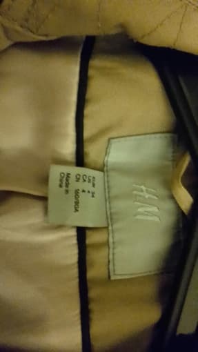 H&M Women's Trench Coat in Beige, size S - $20 2