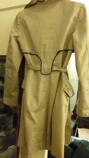 H&M Women's Trench Coat in Beige, size S - $20 3
