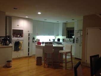 $1100/month, Dec 3 - Jan 10 Menlo Park (all utilities included) 1