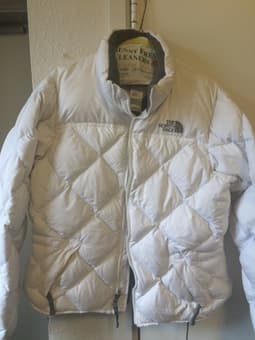 Selling women's North face jacket 1
