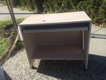 FREE desk 1