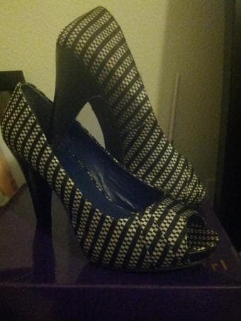 EXPRESS Sports Coat , Columbia Trail Running Shoes (NEW) , Dress & Evening Gown, Madden heels, More Shoes! 4