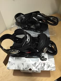 Men's snowboarding bindings size L - $100. New, never worn 1