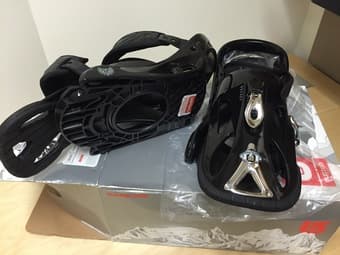 Men's snowboarding bindings size L - $100. New, never worn 2