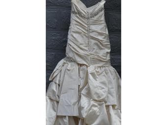 KENNETH POOL - Romantic Wedding Dress 3