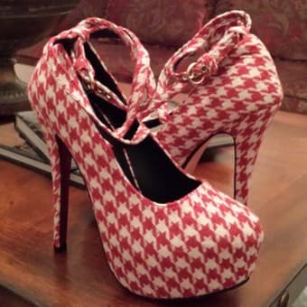 Sexy Women's Pumps for $5 1