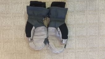 Used Black Diamond Gore-Tex mittens Women's small, 20$ 2