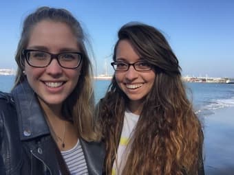 2 females looking for female roommate(s) 1