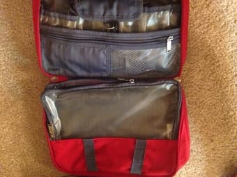 Ricardo Beverly Hills Travel Satchel $30 2