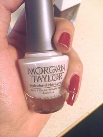 NEW MARC JACOBS LAPTOP SLEEVE $5, NAIL POLISH, CHAMPAGNE GLASSES 4