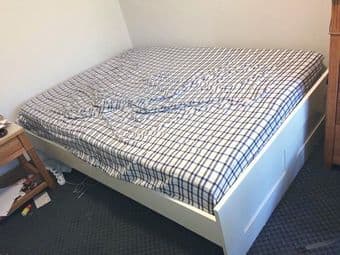 FREE BED FOR THE SUMMER!! 1