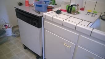 Portable dishwasher in EV 1