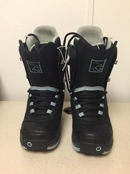 Selling Burton Snowboard Boots (Women's Lodi Size 5) for $50 1