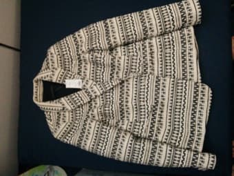 7jeans, patagonia, lulu lemon, $3-$15; pick up today 3