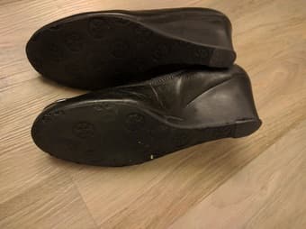 Tory Burch Women's Sally Wedge - Size 6.5 - Black with silver logo 2