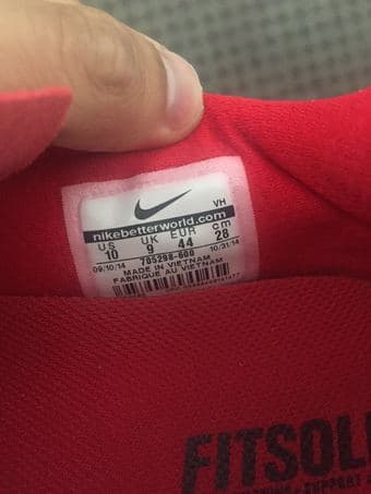 Nike running shoes-only worn once 2