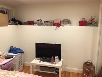 Downtown Palo Alto 2 Bedroom/1.5 bath Apartment Roommate Wanted $1200 1