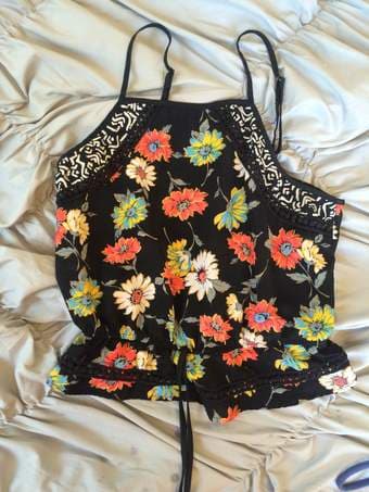 Women's Tops and Shorts (Urban Outfittes, Forever 21, etc) 4