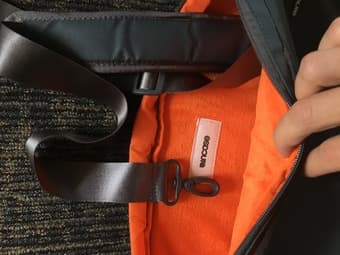 incase 15'' laptop shoulder bag $15 obo 2