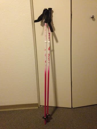 [Moving Sale] Scott 115cm Pink Ski Poles $18 1