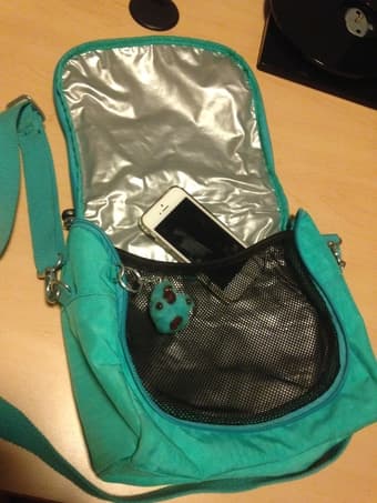 [Moving Sale] Seafoam Green Kipling Lunch Bag $20 2