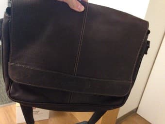 Kenneth Cole Reaction Messanger bag 2