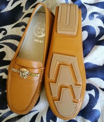 Never used Versace women shoes only for $45 (I bought it for $110) 2