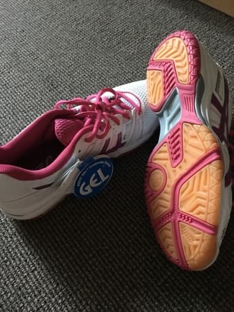 Asics women's gel rocket $50 shoe size us 9 3
