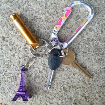 FOUND Key+Ulock key+ Whistle+ Eiffel Tower 1