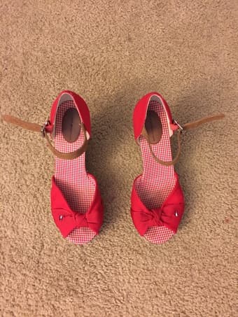 Woman shoes (size 7.5 and 8) 1