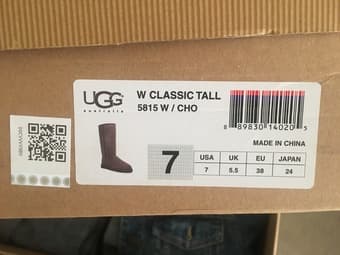 Ugg boots 7.5 new 4