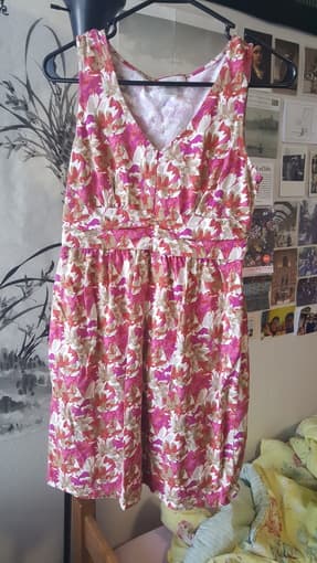Cute Loft Dress $10 PXS 1