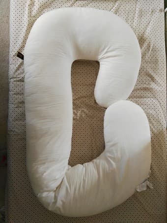 Leachco Snoogle Total Body Pillow, Ivory (moving price 20$) 1