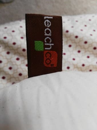 Leachco Snoogle Total Body Pillow, Ivory (moving price 20$) 2