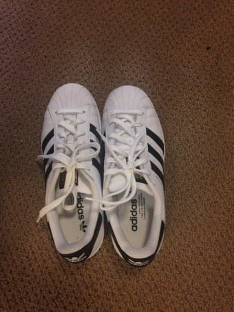Women's Adidas Superstars Size 7.5 1