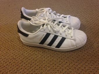Women's Adidas Superstars Size 7.5 2