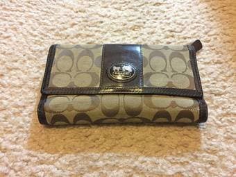 Coach wallet with signature canvas 1