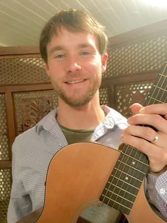 Beginner Guitar Lessons 1