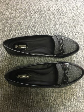 Giani Bernini Memory Foam Flats Size 6.5 2