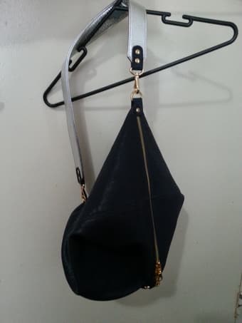 BRAND NEW: Scuba Navy Tote Bag by Duzen, Australian Designer Leather 2