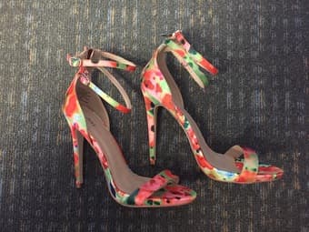 Floral Stilettos NEVER WORN 1