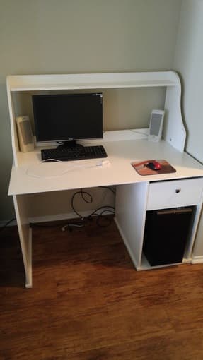 Moving--Free Furniture & Vacuum This Weekend Only 4