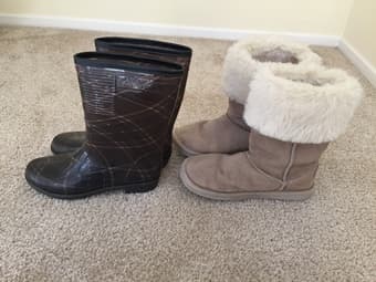 Shoes, handbag, books 1