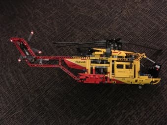 LEGO Technic 9396 Helicopter 2