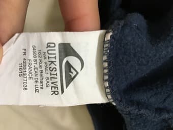 Quicksilver sweater M- excellent condition 2