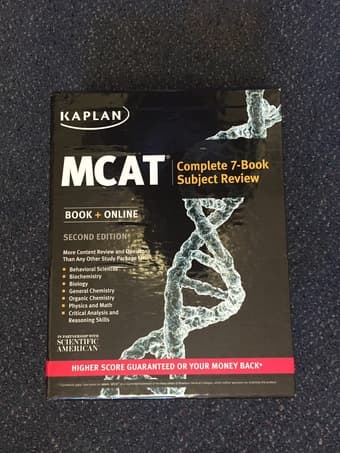 Kaplan MCAT 7 Subject Set + Official MCAT Guide 1