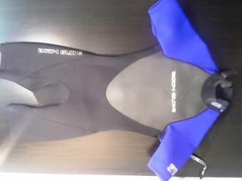 Men's Wetsuit Size Small 1
