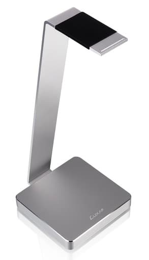 Laundry hamper, headphone stand, travel books, folding chair 3