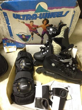 Like-new Men's Inline Skates - with Bonus Pads 1